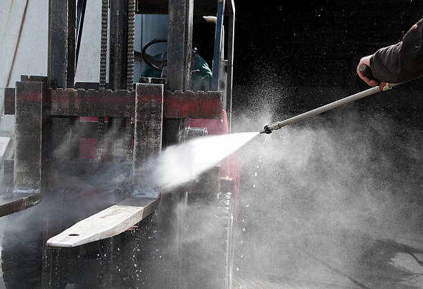Best Roof Washing  in Lawrence, IN